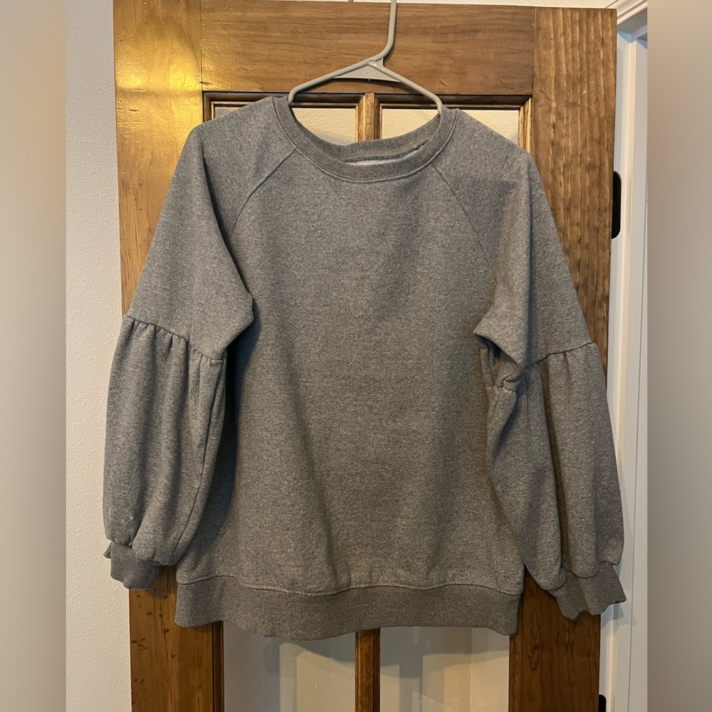 Sweat shirts